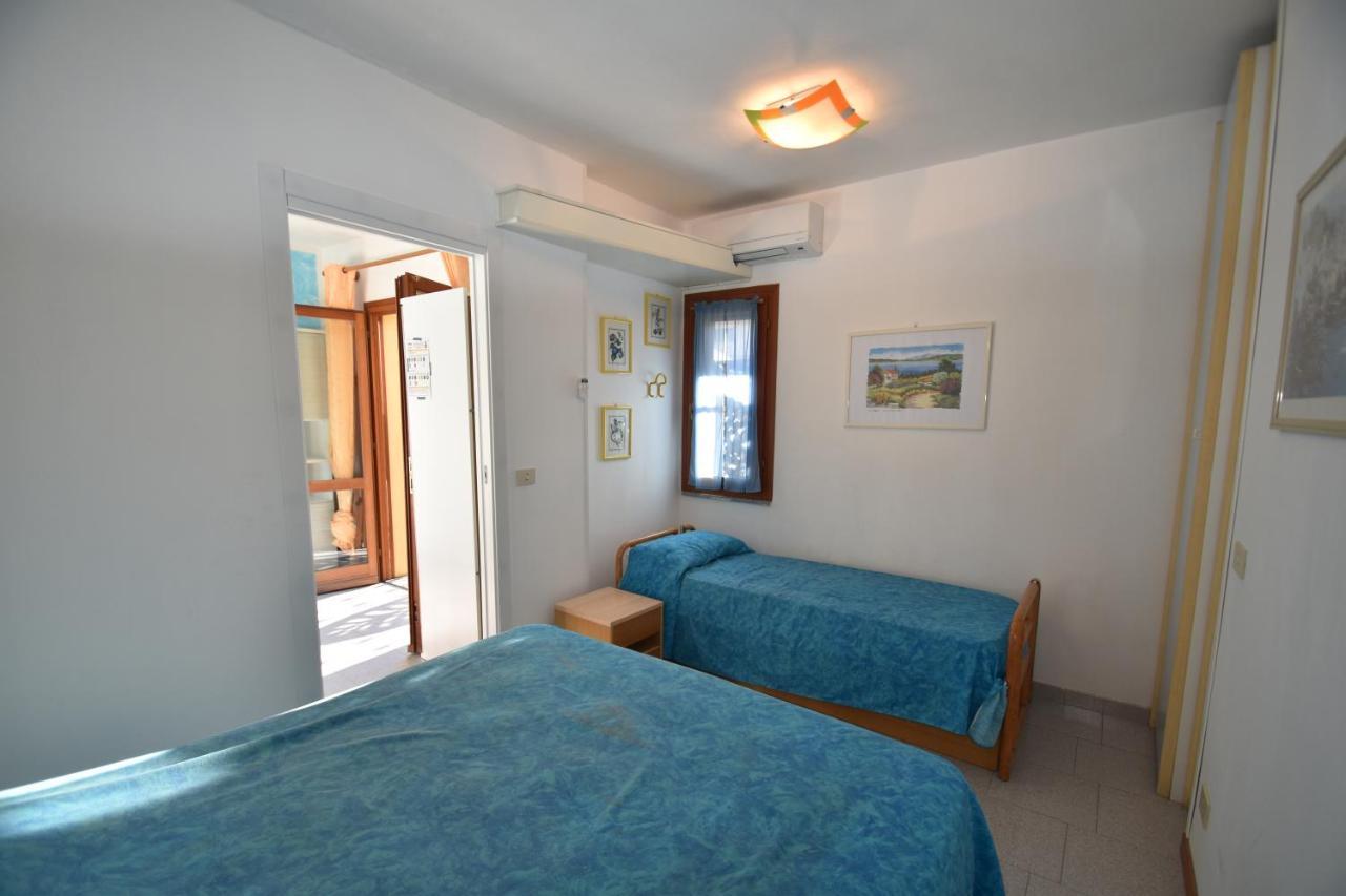Appartamenti Sabbia - Zona Mare Con Terrazze, Clima, E Posti Auto มารินา ดิ กัมโป ภายนอก รูปภาพ