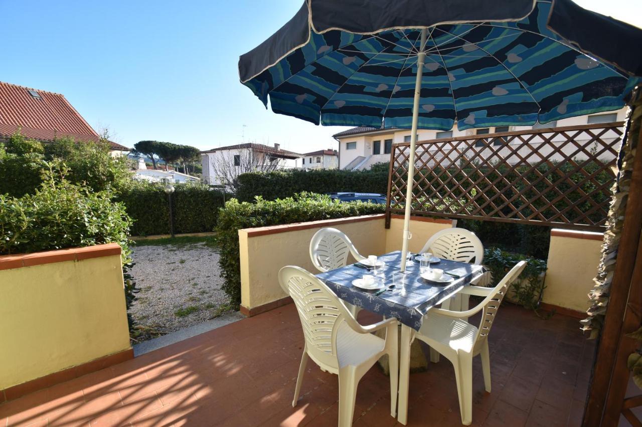 Appartamenti Sabbia - Zona Mare Con Terrazze, Clima, E Posti Auto มารินา ดิ กัมโป ภายนอก รูปภาพ