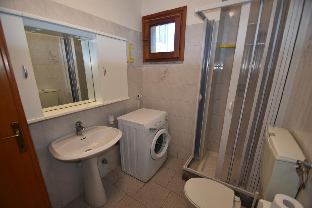 Appartamenti Sabbia - Zona Mare Con Terrazze, Clima, E Posti Auto มารินา ดิ กัมโป ภายนอก รูปภาพ