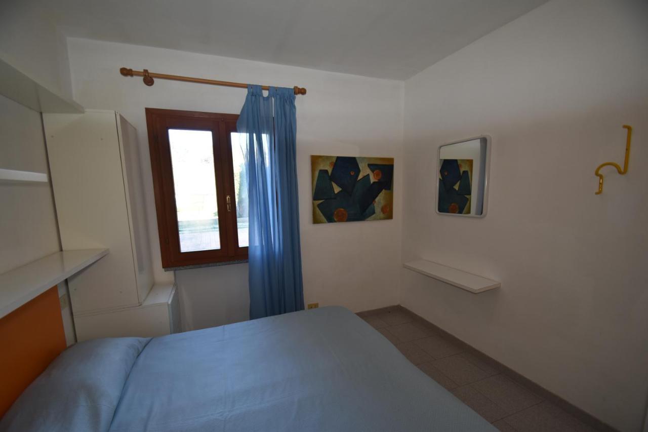 Appartamenti Sabbia - Zona Mare Con Terrazze, Clima, E Posti Auto มารินา ดิ กัมโป ภายนอก รูปภาพ