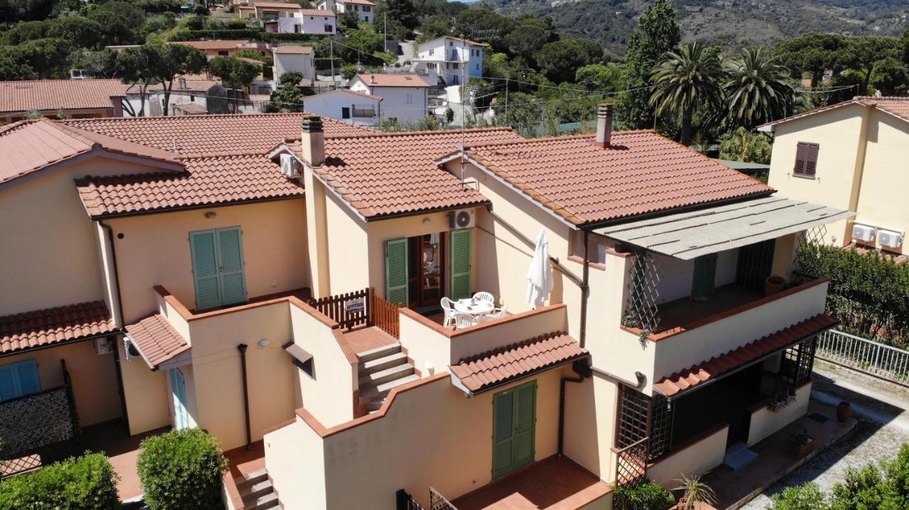 Appartamenti Sabbia - Zona Mare Con Terrazze, Clima, E Posti Auto มารินา ดิ กัมโป ภายนอก รูปภาพ